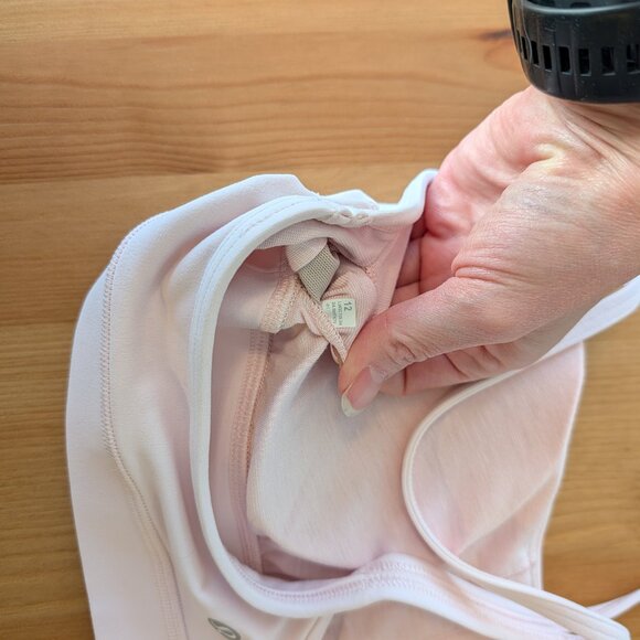 Lululemon Flow Y Bra A-C Cup Strawberry Milkshake 12 - Picture 2 of 3